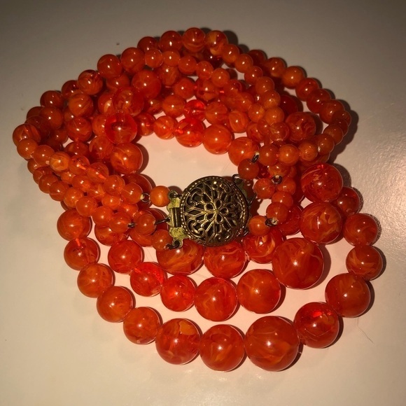 VTG Orange Swirled Lucite Round Graduated Bead Multi Strand Necklace 18” - Picture 3 of 6